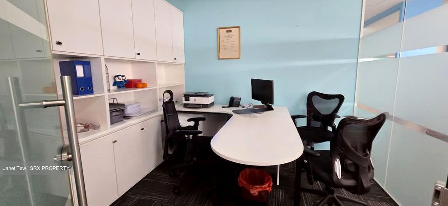 The Concourse (D7), Office #570034661